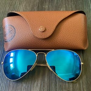 Blue ray ban aviators